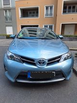 Toyota Auris Hybrid Executive 1,8-l-VVT-i Executive  - Toyota Auris aus 2013