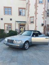 Mercedes-Benz E 320 FINAL EDITION E 320 mit AHK - Mercedes-Benz E 320: Cabrio