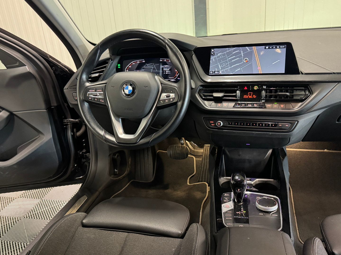 BMW 118 1-serie 118i Aut | Business Plus 5-türig | N imagem 3