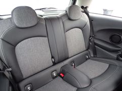 Fahrzeugabbildung MINI Cooper Cooper **LED/ SERVICE-NEU / TOUCHSCREEN**