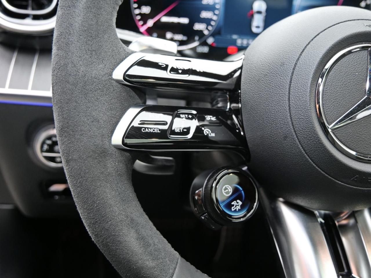 Mercedes-Benz C 63 AMG S E PERFORMANCE Night Panorama 360° HUD foto 20