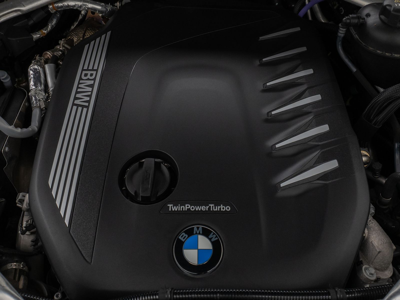 Fahrzeugabbildung BMW X5 xD30d M Sport Panorama 360°HUD HiFi Komfort