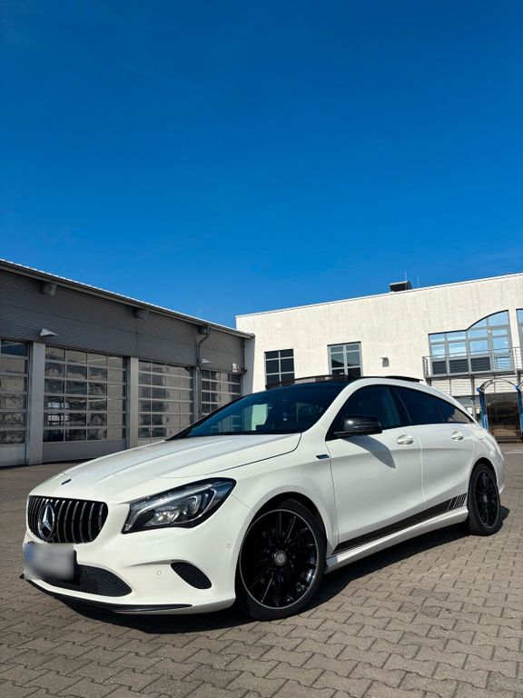 Image of Mercedes-Benz CLA 220