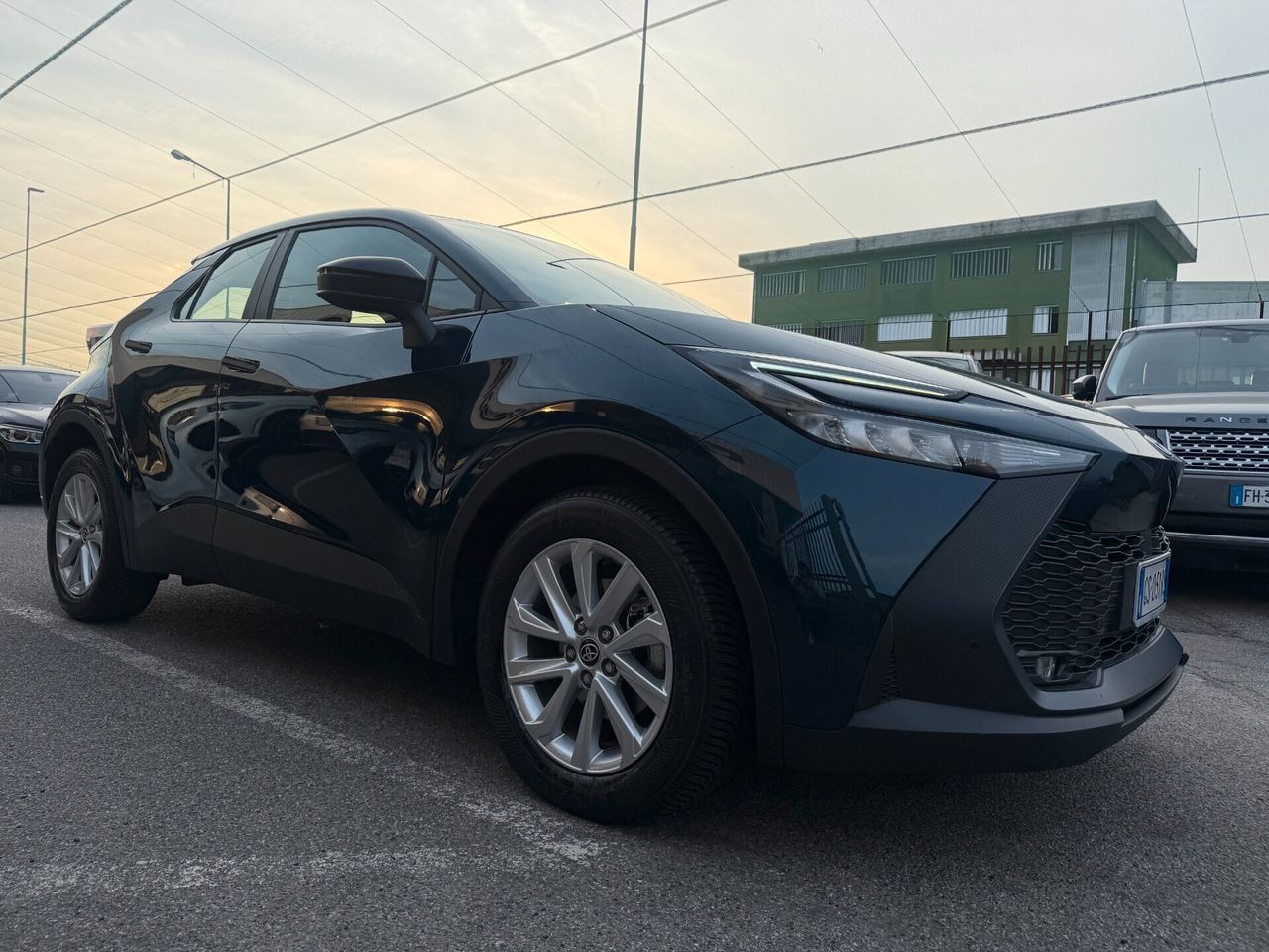 Toyota C-HR 1.8 Hybrid E-CVT Lounge (SERVICE IN  imagem 3