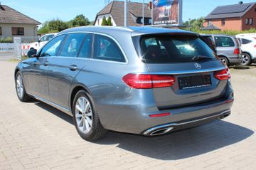 Mercedes E 200 - 4