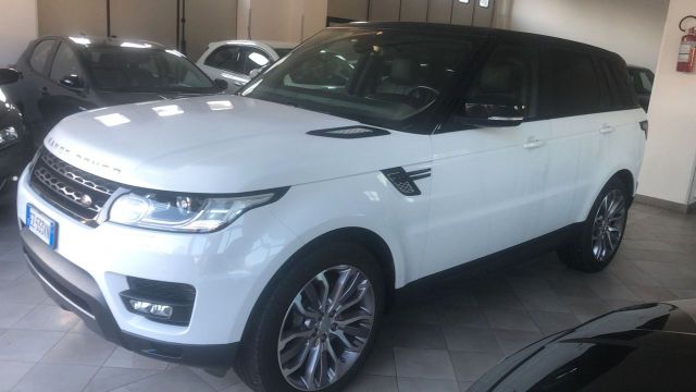 Land Rover Range Rover Sport 3.0 TDV6 HSE Dynami