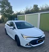 Toyota Corolla 2,0 Hybrid Team Deutsch Touring Spor... - Toyota Corolla Gebrauchtwagen in München