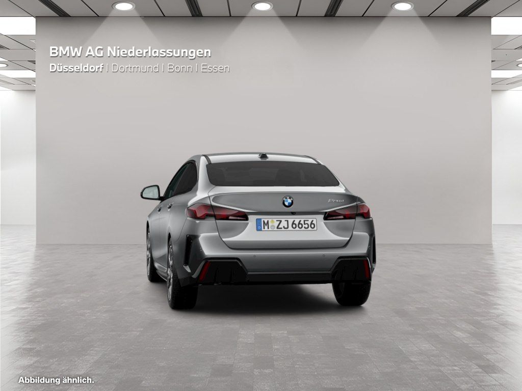 BMW 220 - Bild 10