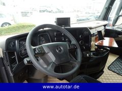 Fahrzeugabbildung Mercedes-Benz Actros 2542 3-Achser*2Bett,Differential,Mega