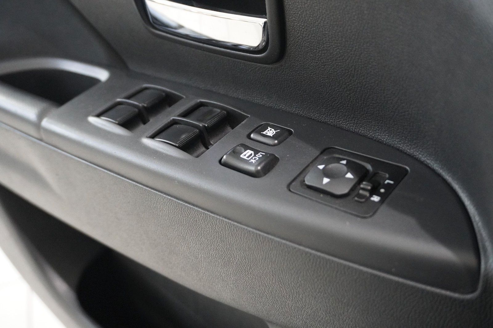 Fahrzeugabbildung Mitsubishi ASX 1.6 EDITION 2WD NAVI/LED/KAMERA/SHZ/TEMP/DAB