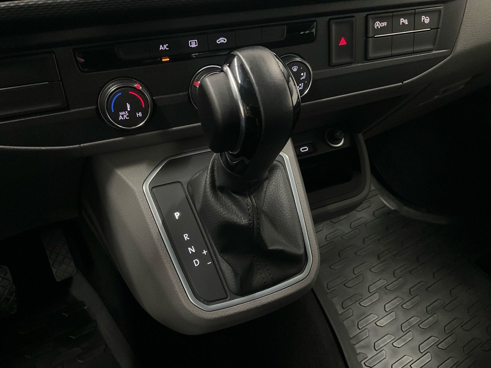 Volkswagen T6 Caravelle - Bild 15