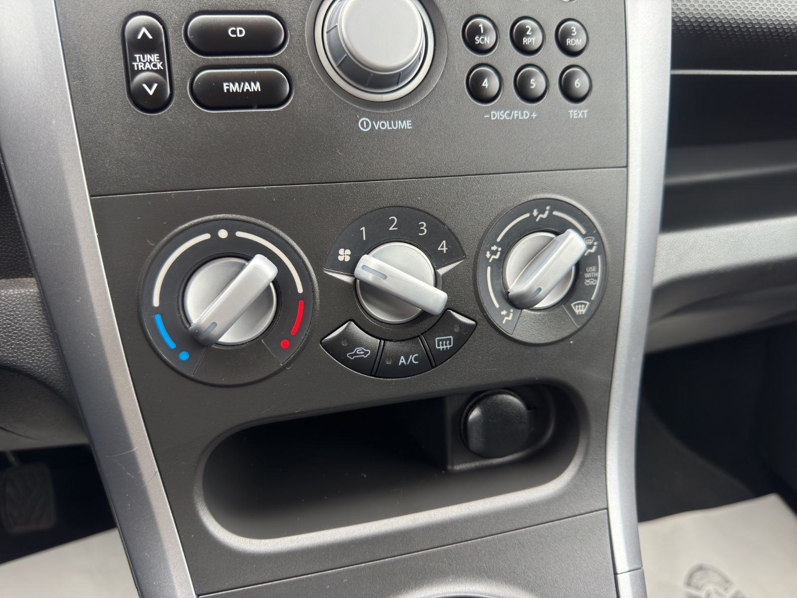 Fahrzeugabbildung Suzuki Splash Comfort /Klimaanlage/Sitzhz./I.Hd/TÜV NEU