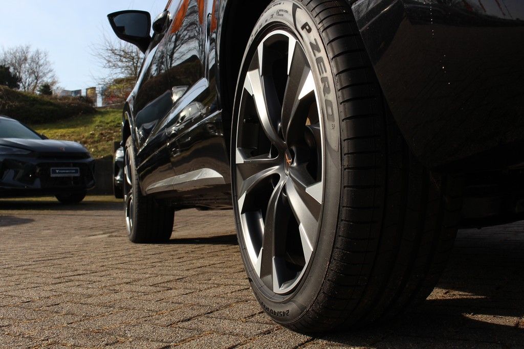 Fahrzeugabbildung CUPRA Ateca 2.0 TSI 140 kW (190 PS)