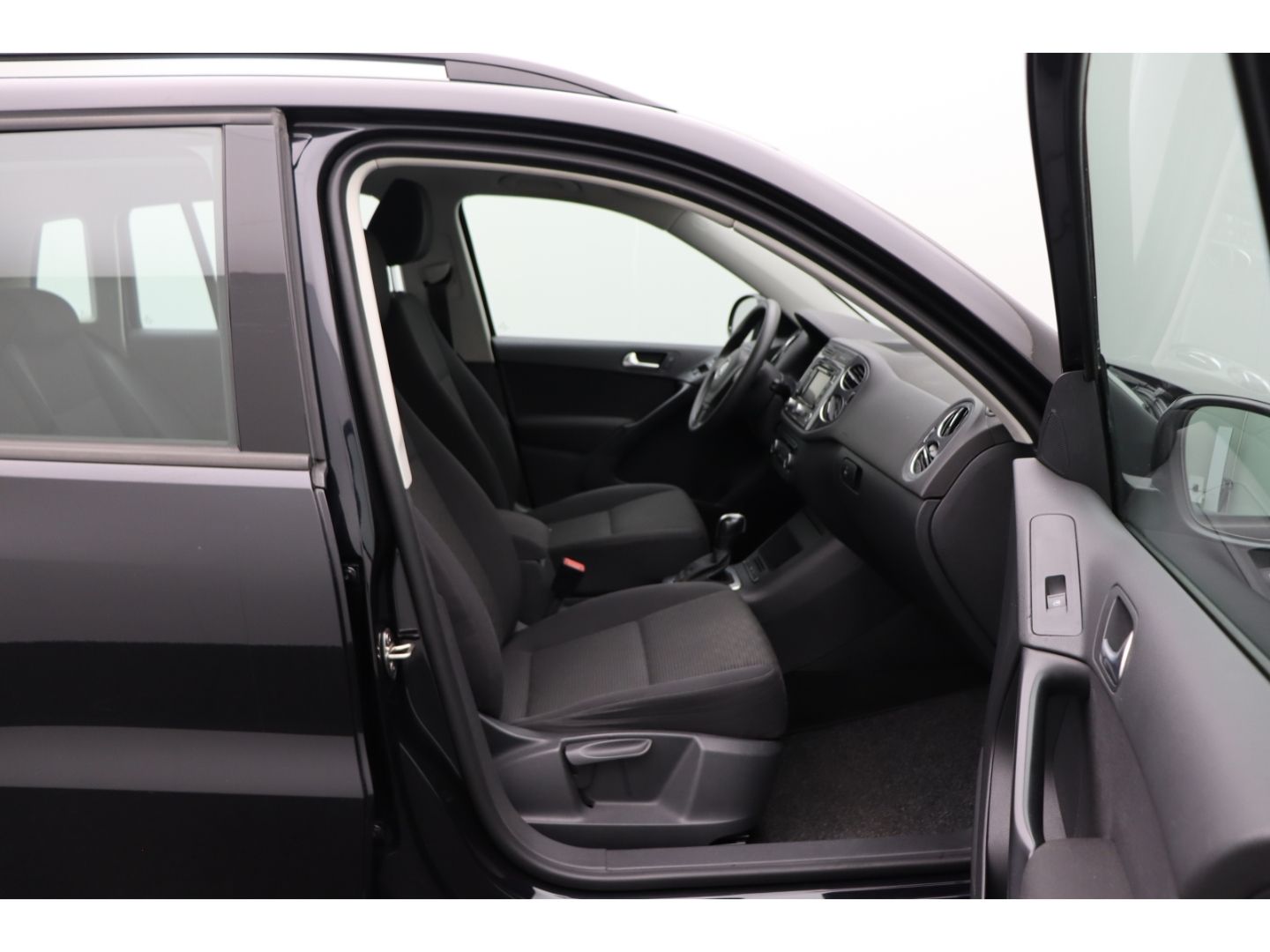 Fahrzeugabbildung Volkswagen Tiguan 2.0 TDI DSG 4Motion Trend & Fun AHK Xenon