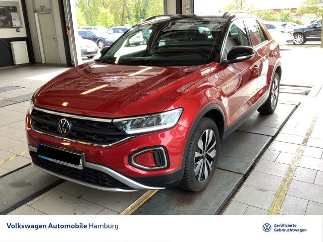 Volkswagen T-Roc 1.5 TSI Move CarPlay Szhzg LED Climatronic foto 1