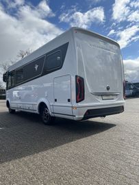Niesmann + Bischoff iSmove 6.9 E 