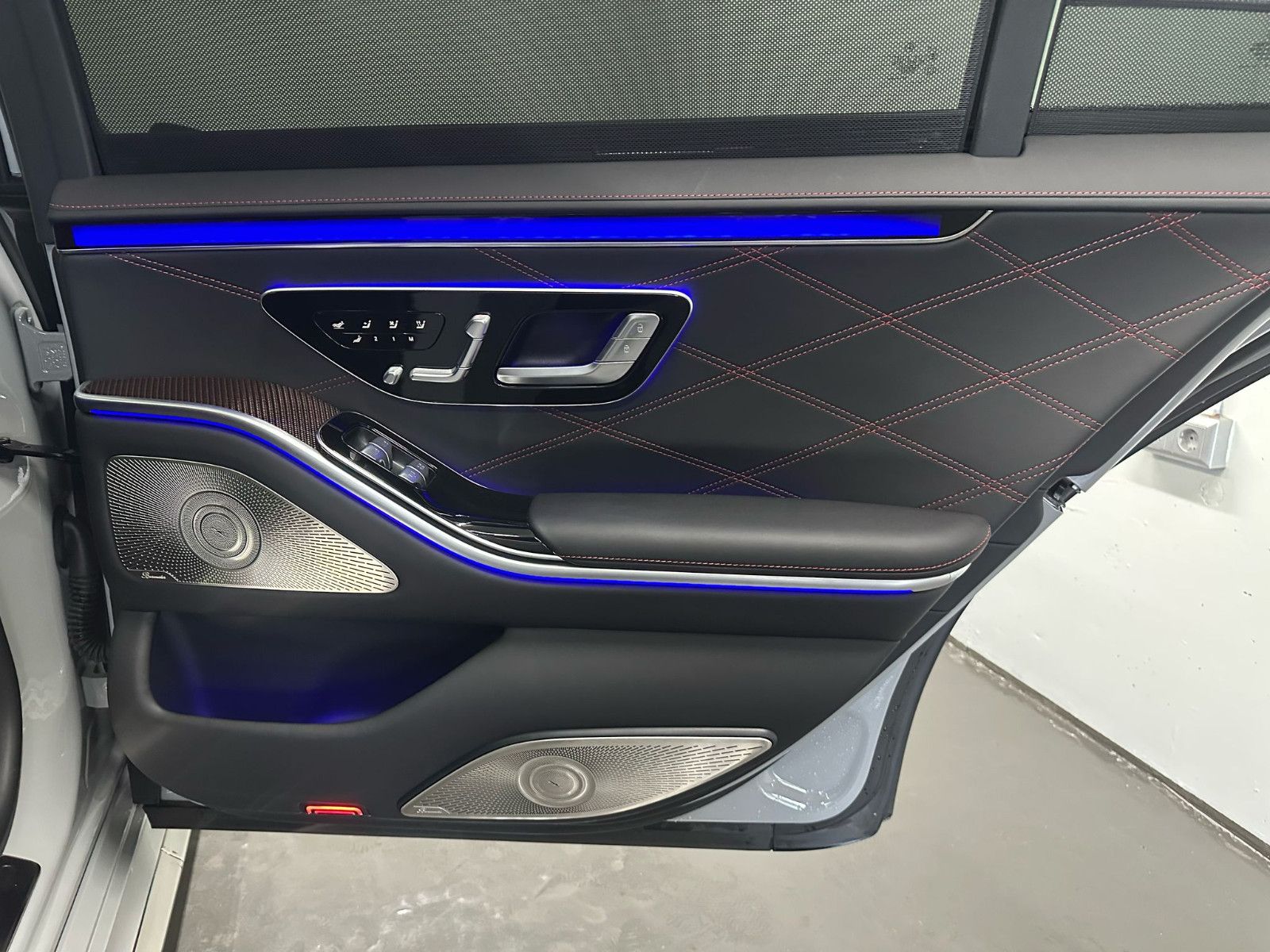 Fahrzeugabbildung Mercedes-Benz S 63 E Performance L *EDITION1*KERAMIK*PANORAMA*