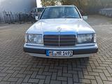 Mercedes-Benz 200