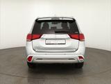 Mitsubishi Outlander 2.4 PHEV Top 4WD LED Navi 360° AHK - Mitsubishi Outlander: Phev