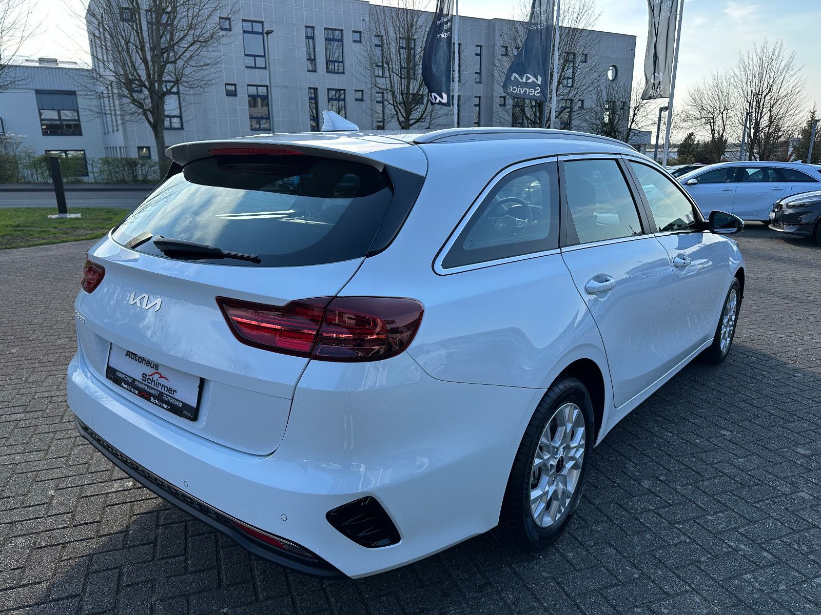 Fahrzeugabbildung Kia cee'd Sportswagon 1,5 T-GDI MT Ultimate