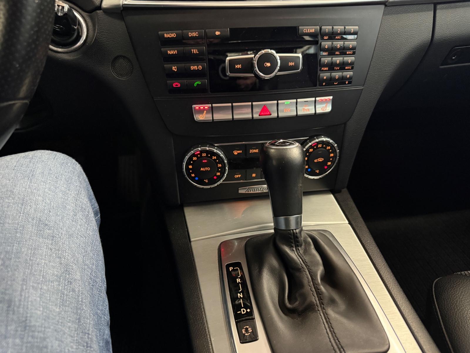 Mercedes-Benz C 180 CGI*LM*AUT*AVNTG*BI-XN*TMP*NAV*PTS*AHK*SHZ