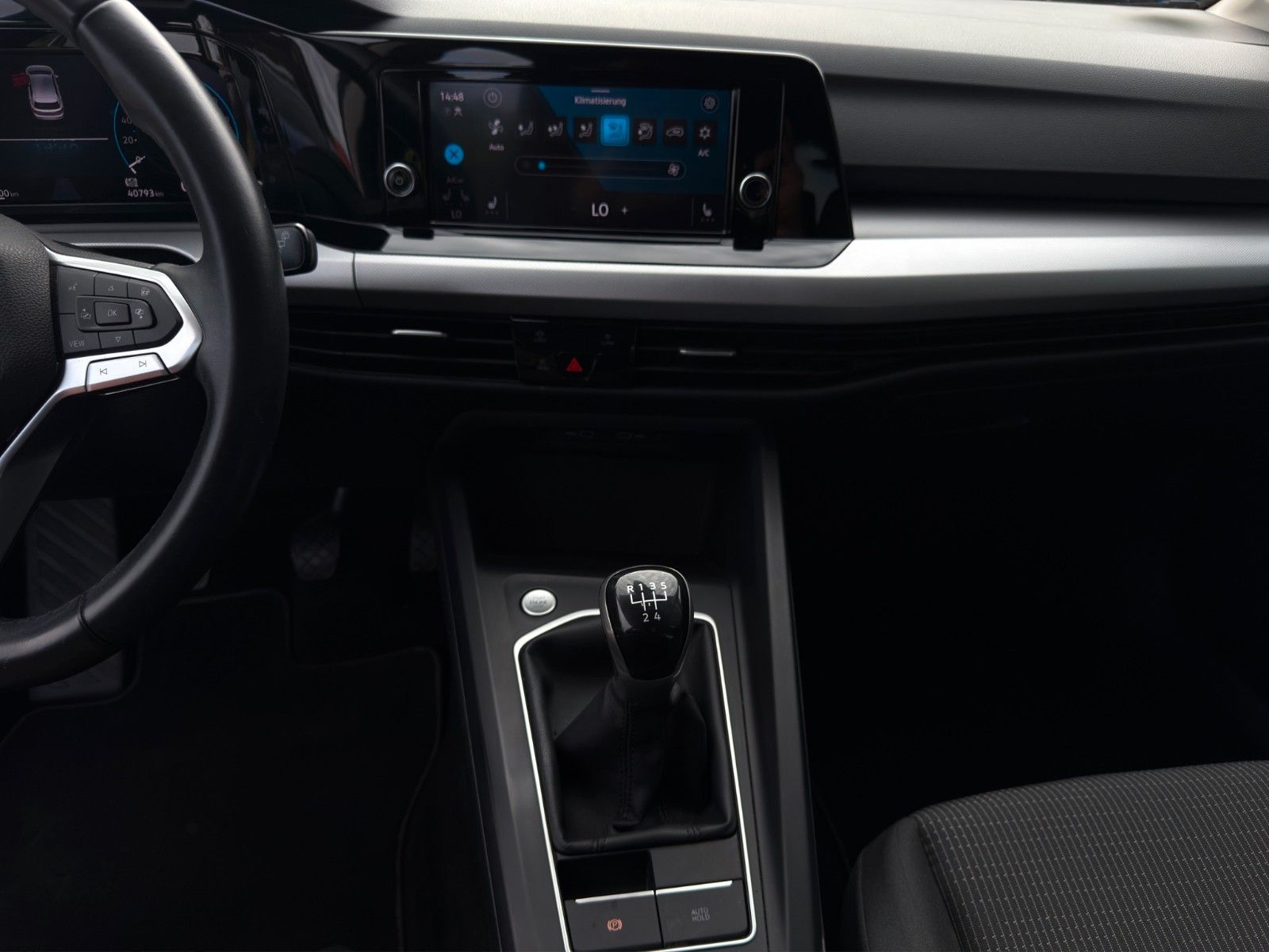 Fahrzeugabbildung Volkswagen Golf VIII Lim.*Bhz.Lenk*Virt.Cockpit*Carplay*LED