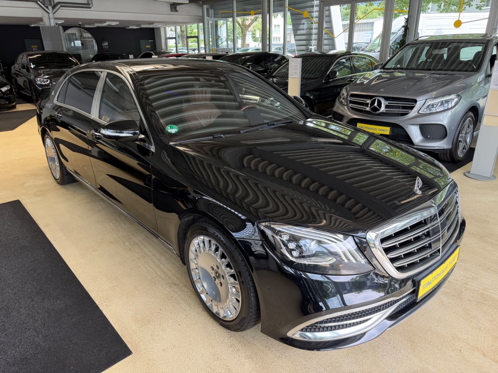 Fahrzeugabbildung Mercedes-Benz S 560 S Maybach Limousine 4Matic