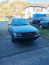 Audi A6 C4 Avant Quattro 2.8E - Audi A6 aus 1995: Kombi