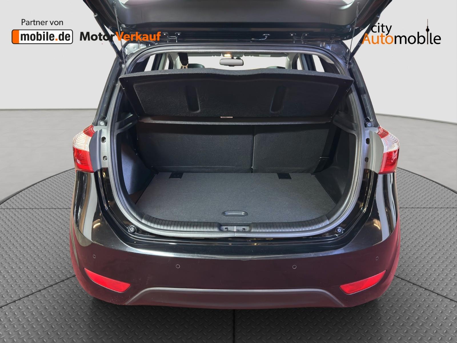 Hyundai ix20 Style/Pano-Dach/Tempomat/Leder/SHZ/PDC