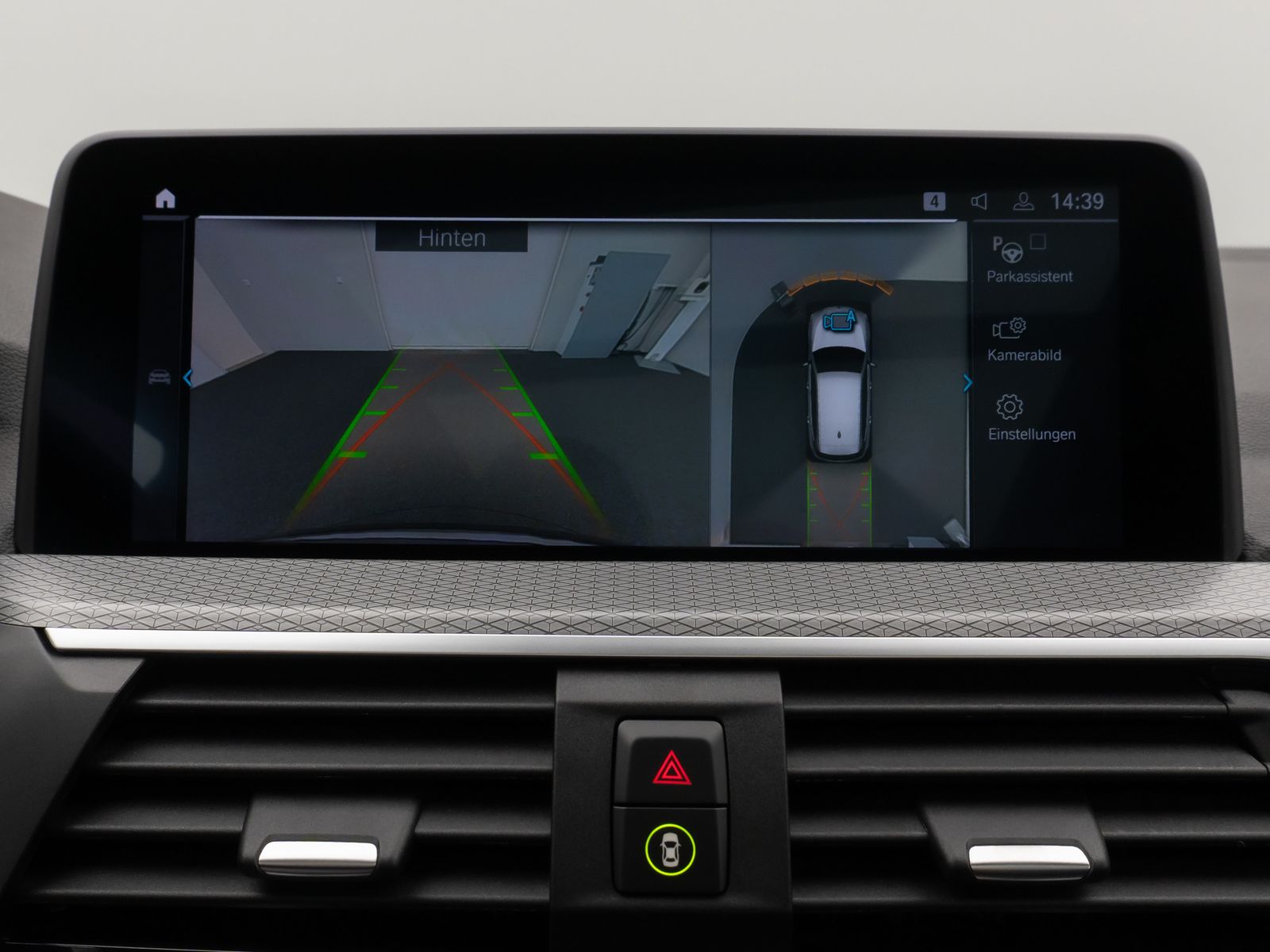 Fahrzeugabbildung BMW X3 xD30e M Sport Panorama 360°HUD DAB HiFi 20Zl
