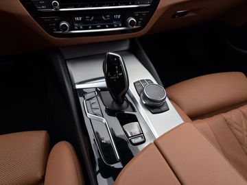 BMW 520 - 12