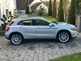 Mercedes-Benz GLA 220d *54TKM* - silberne Mercedes-Benz GLA 220
