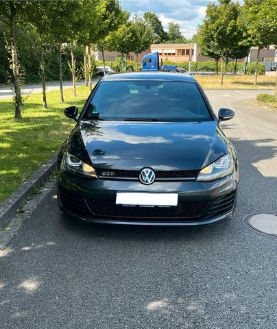 Volkswagen Golf 7 GTD 2,0 TDI Sport Paket ...