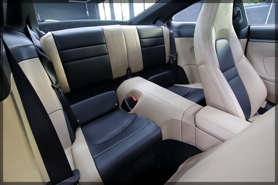 Porsche 911 Carrera PANO / CAM / PDC / APPROVED