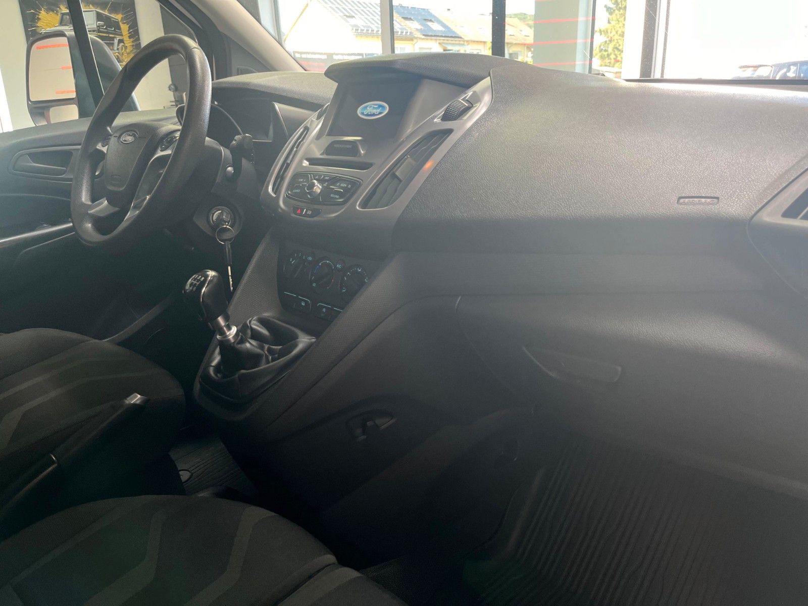 Fahrzeugabbildung Ford Transit Connect Kasten L2 Trend 210 1.Hd RFK