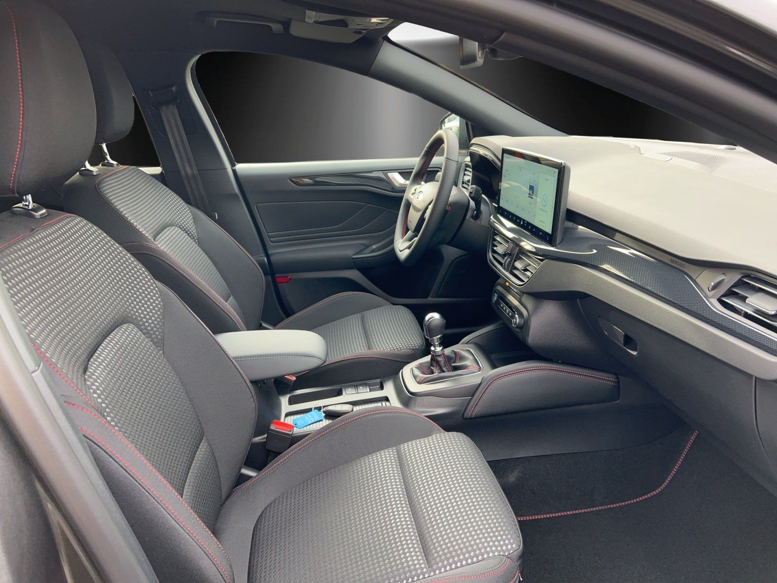 Fahrzeugabbildung Ford Ford Focus Turnier ST-Line X B&O PDC Heck. Elek.