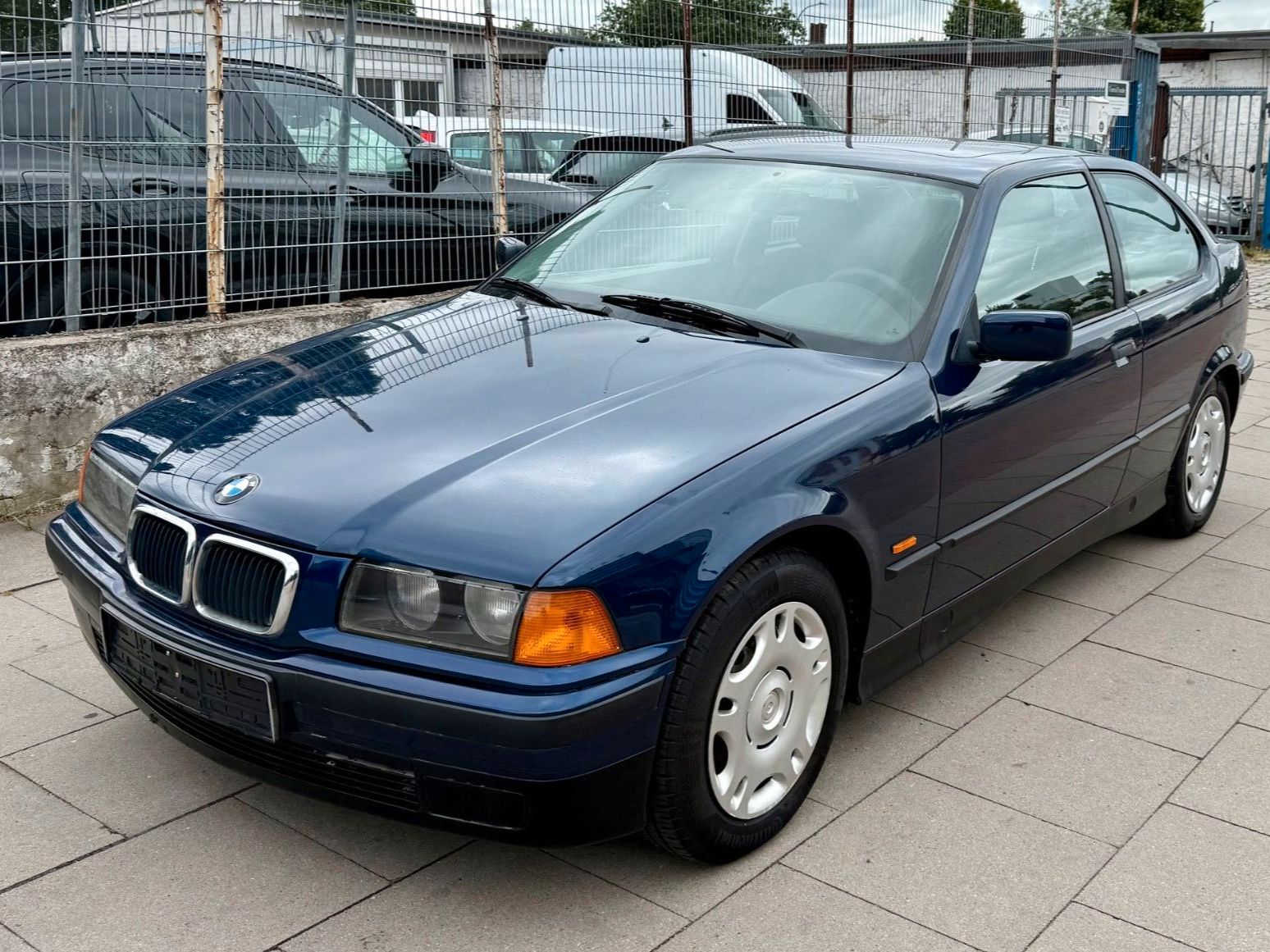 BMW BMW 316i Compact *OLDTIMER * AUTOMATIK * TÜV NEU