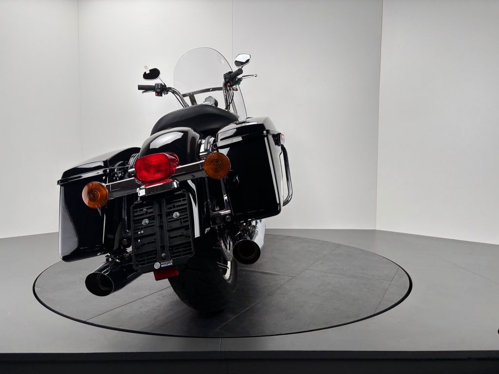 Fahrzeugabbildung Harley-Davidson ROAD KING POLICE *NEUWERTIG *5HD1
