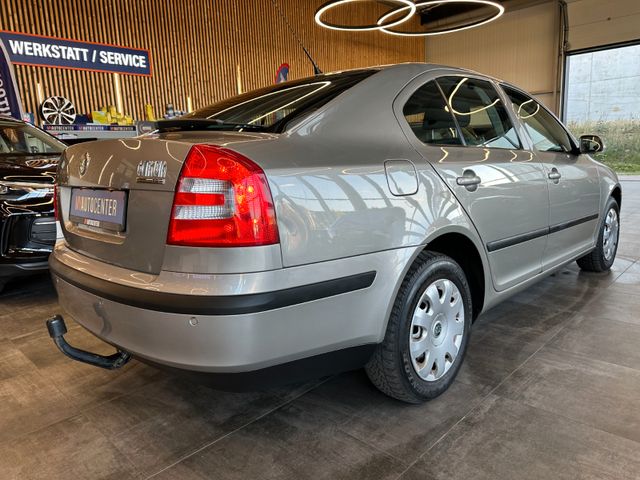 Skoda Octavia *TÜV0328*SCHECKHEFT*TEMPO*AHK*KLIMA*PDC