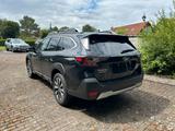 Subaru Outback 2.5i Platinum Lineartronic Modell 2025 - mit Benzin-Antrieb: Servolenkung