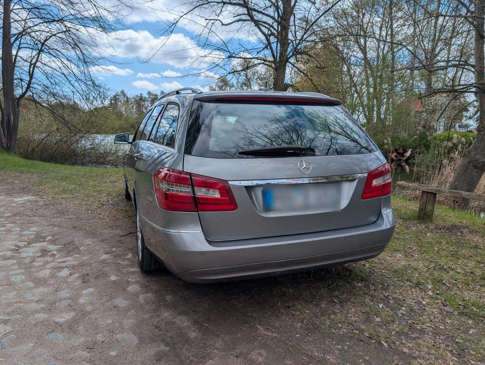 Mercedes-Benz E220 2010 — photo 6