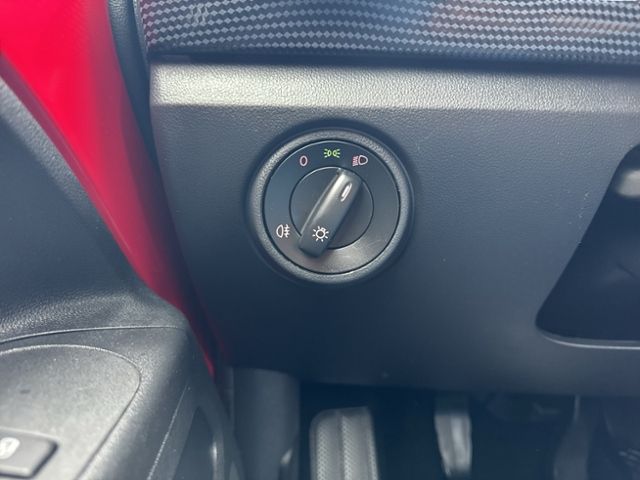 up! 1.0 TSI CLIMATRONIK BLUETOOTH DAB+ ZV FH