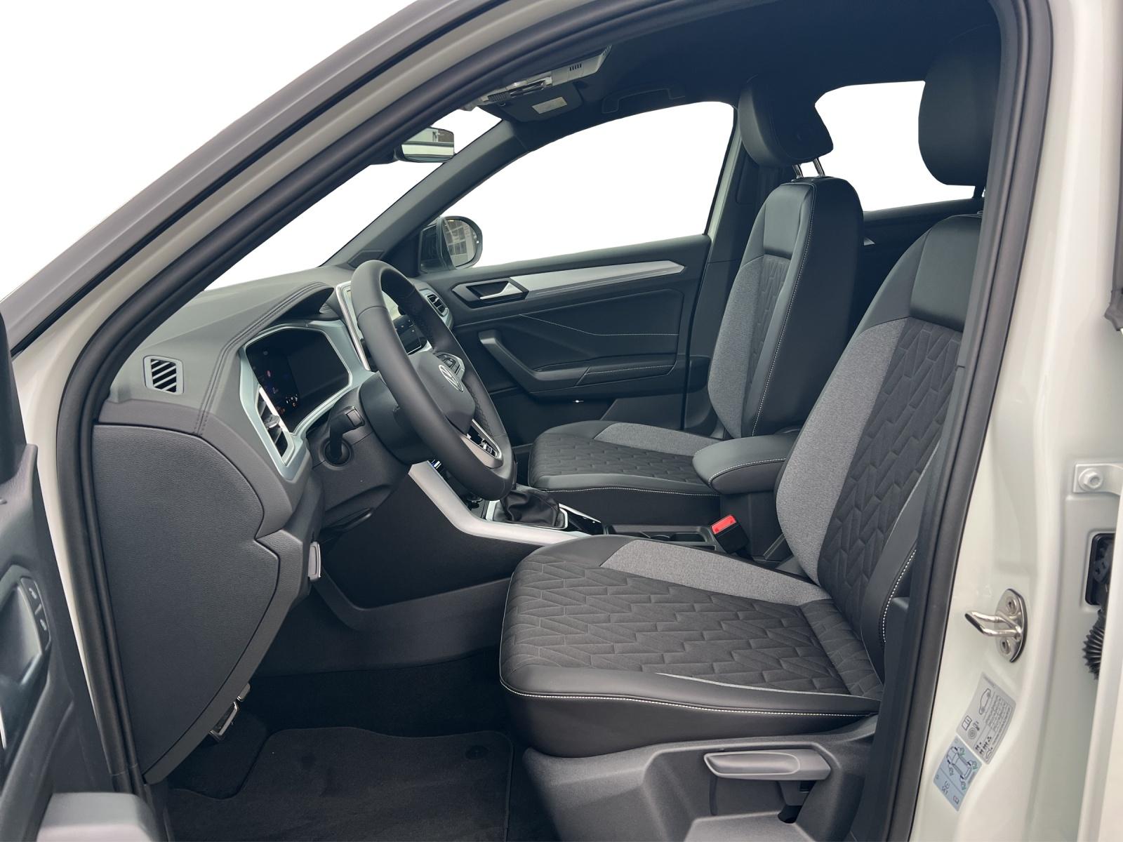 Volkswagen T-Roc Life "Goal" 2.0 l TDI DSG Rear View WR Ke, миниатюра 9