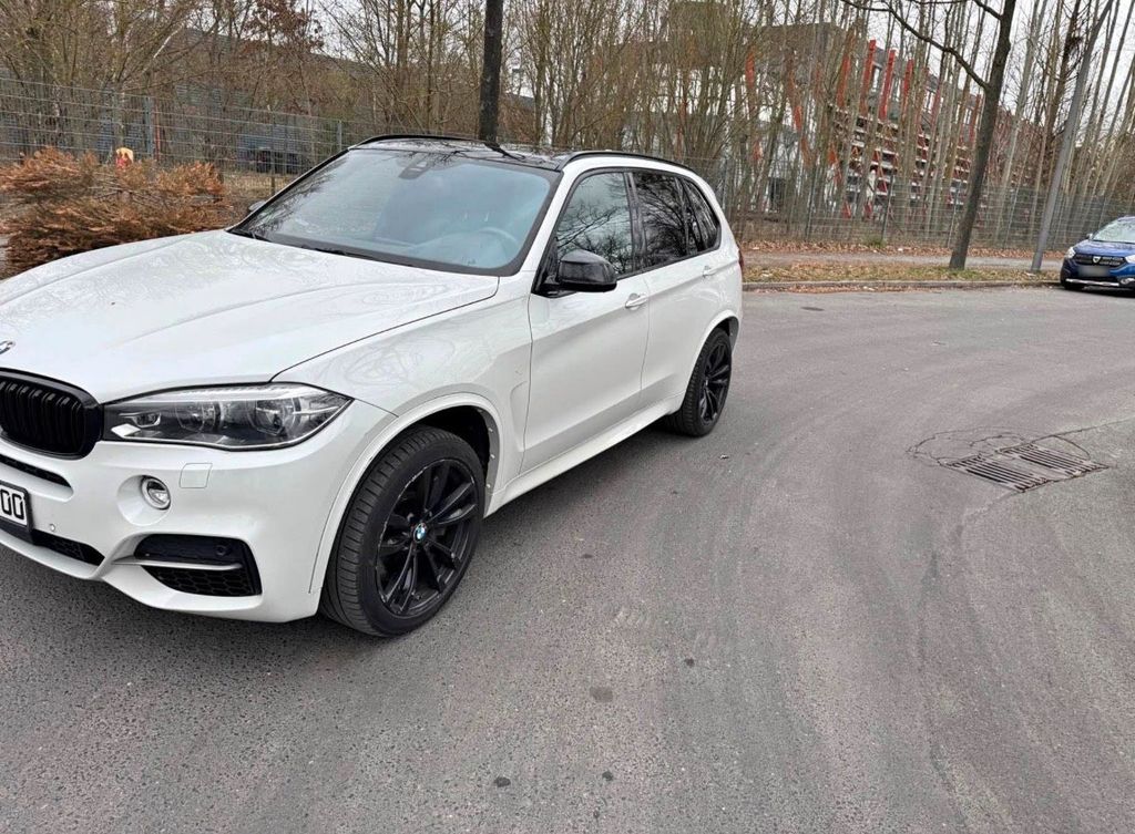 Image of BMW X5