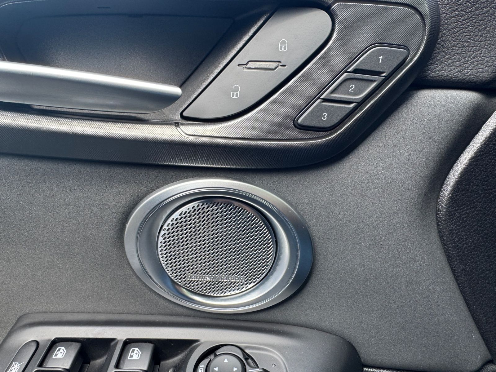 Fahrzeugabbildung Alfa Romeo Tonale Sprint Leder+LED+HarmannKardon+LED+Navi