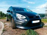 Ford Schöner S-Max 2,5 Titanium 19 Zoll, Brembo, K+N - Ford S-Max aus 2008: Titanium