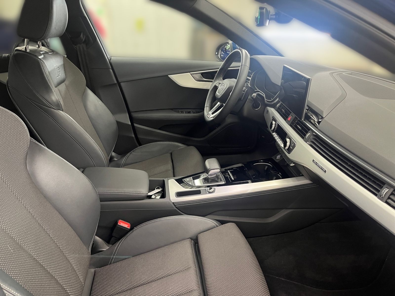 Audi A4 - Bild 12