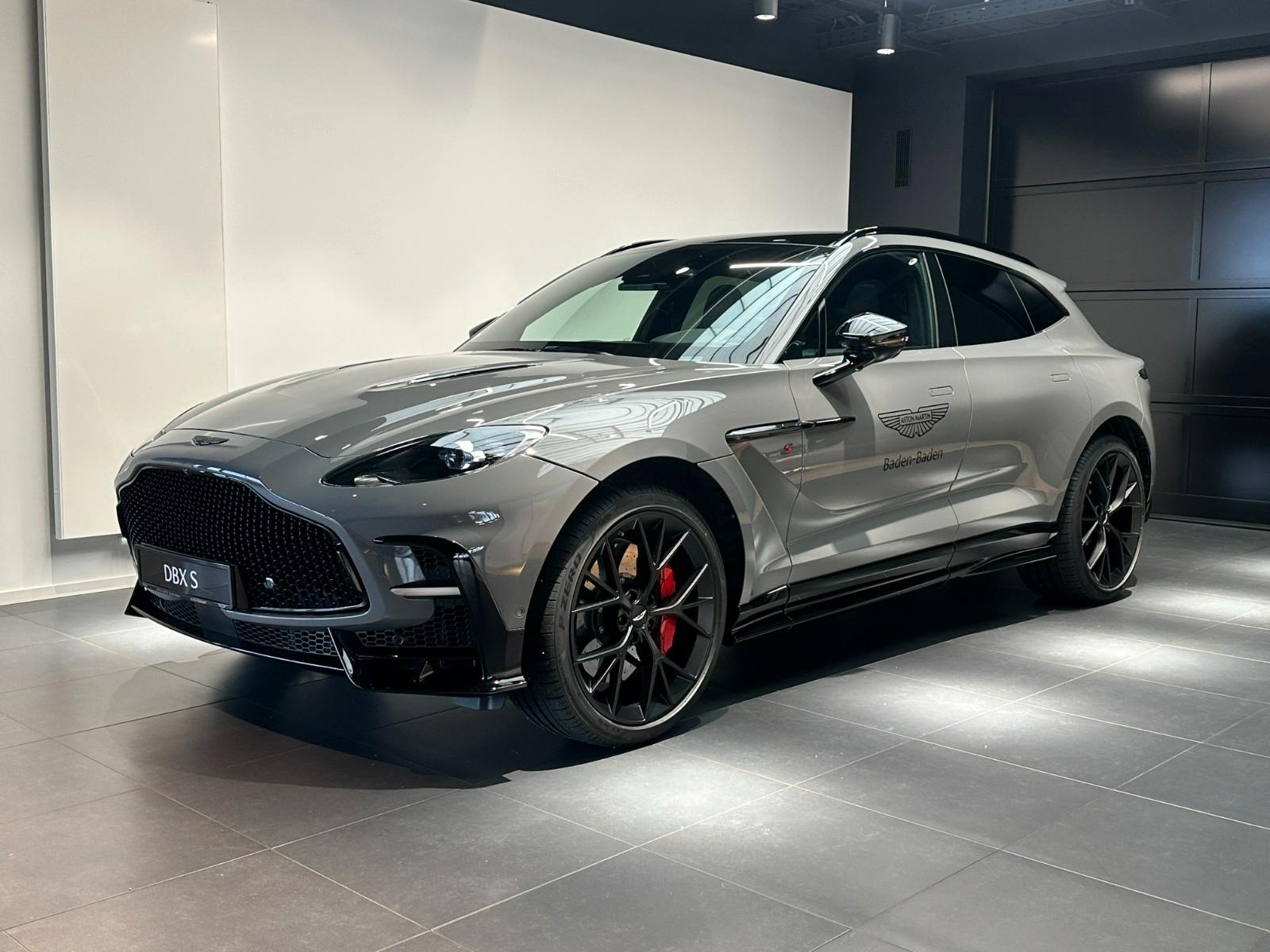 Aston Martin DBX S - China Grey - S Alcantara - Lightweight
