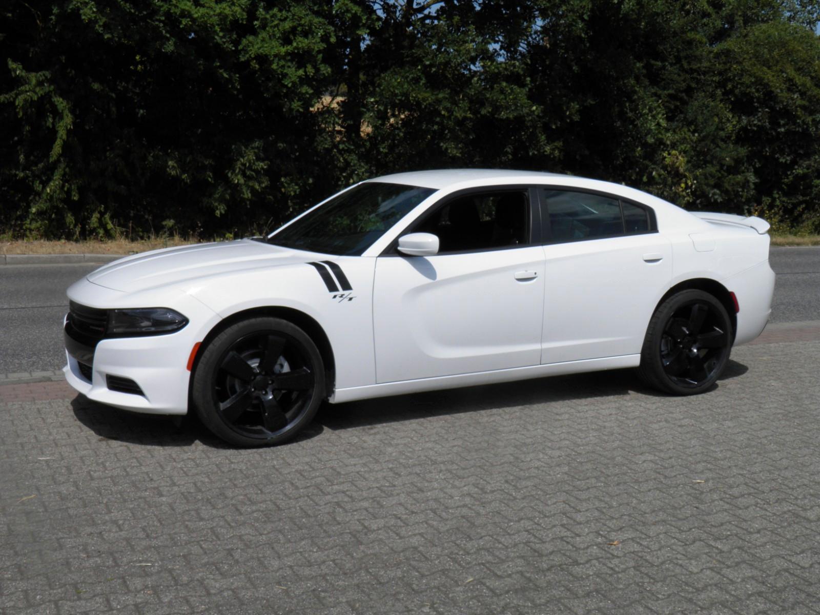 Dodge Charger R/T V8 HEMI