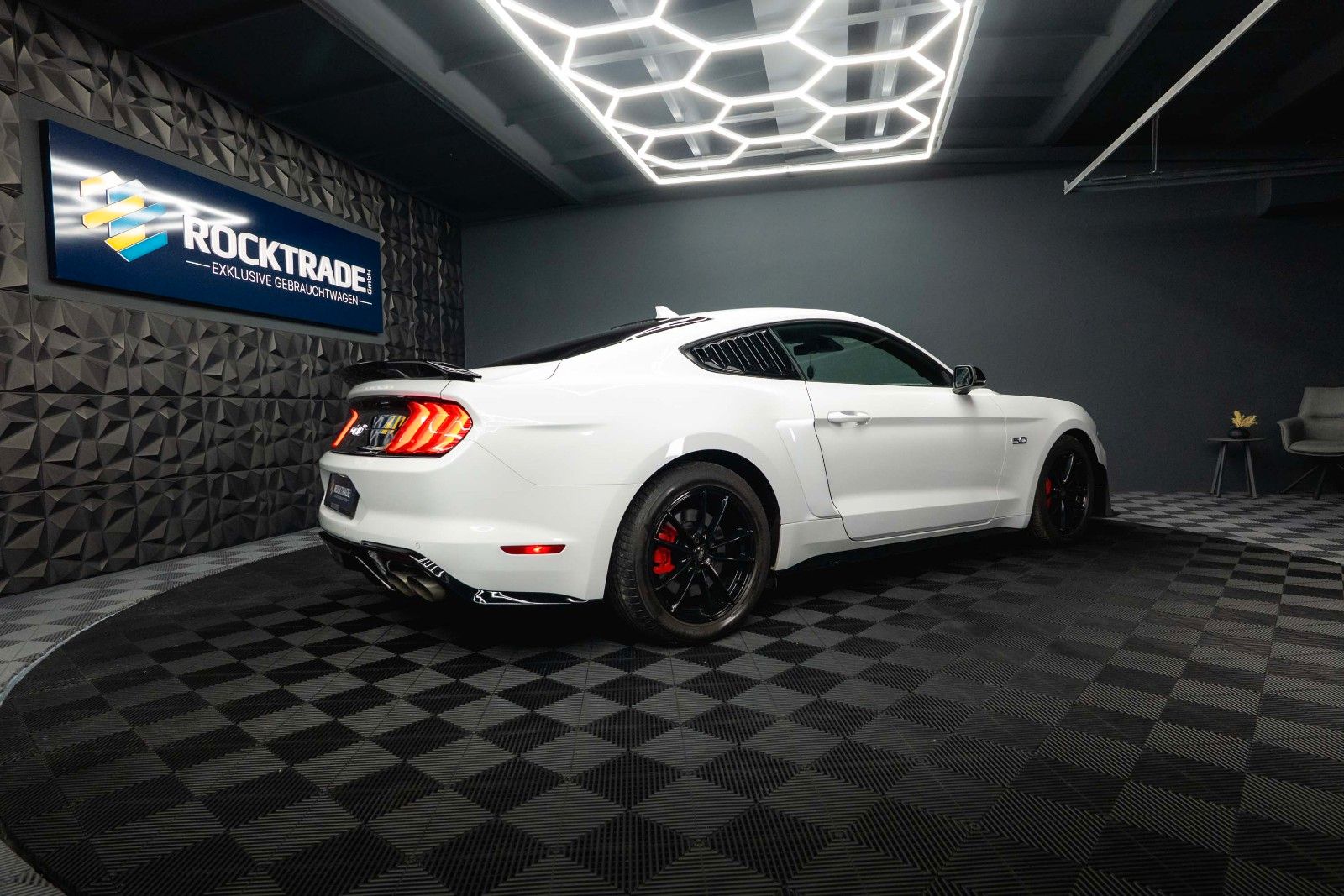 Fahrzeugabbildung Ford Mustang Shelby GT 500 5.0 V8 Performance LED 19%
